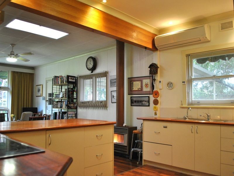 5 Field Avenue, Victor Harbor SA 5211