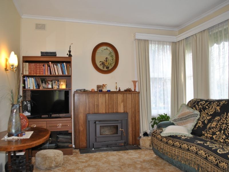 5 Field Avenue, Victor Harbor SA 5211