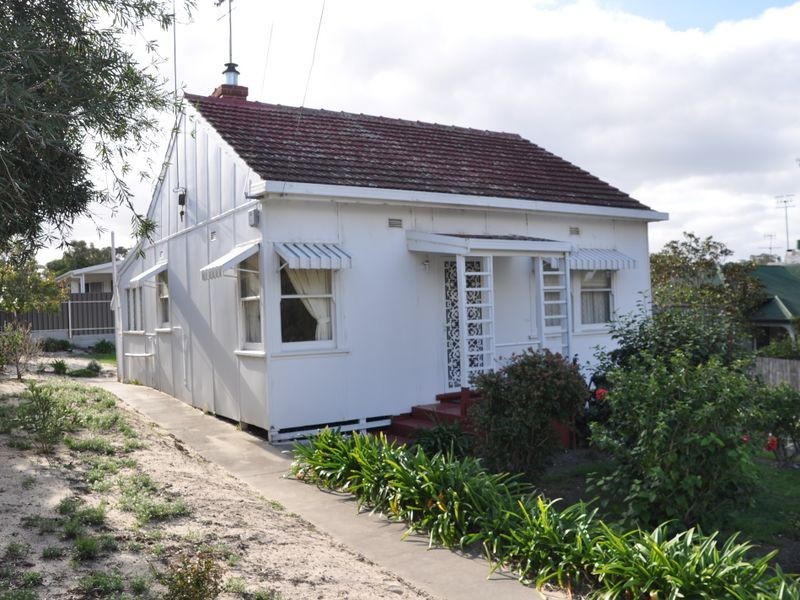 7 Hillview Road, Victor Harbor SA 5211