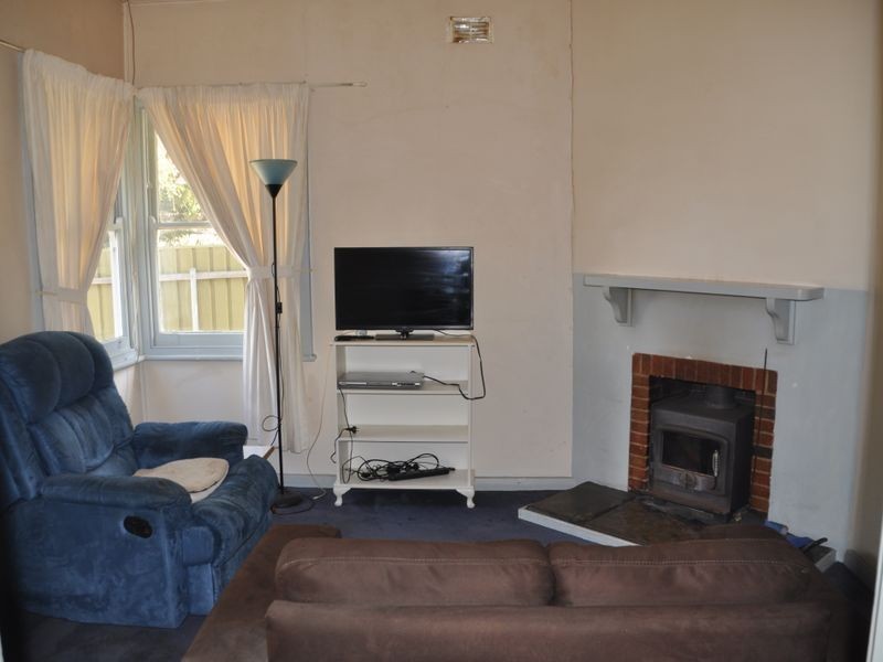 7 Hillview Road, Victor Harbor SA 5211