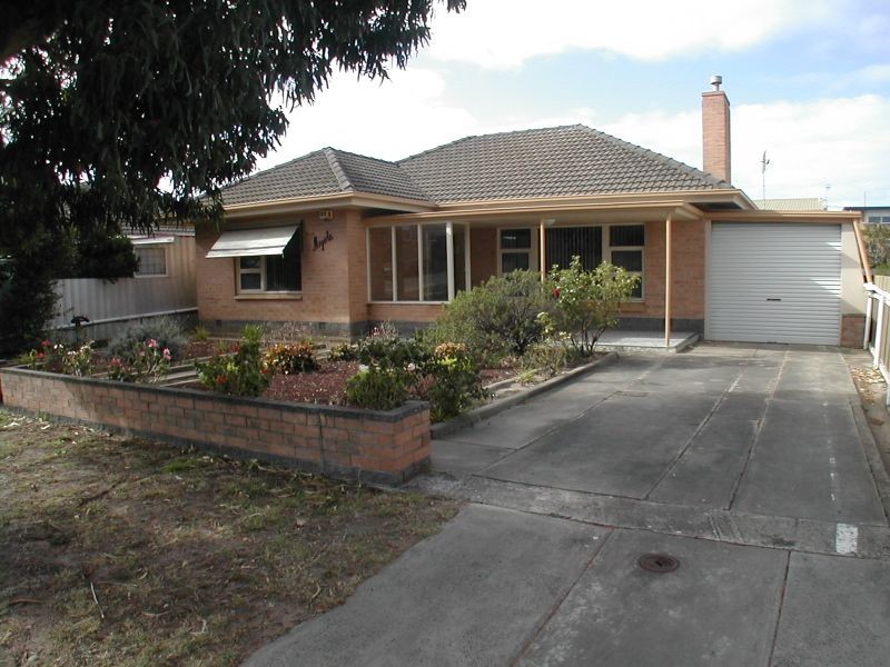 28 Newland Street, Victor Harbor SA 5211