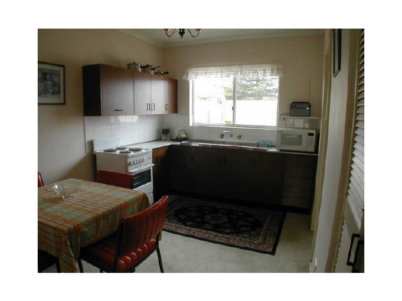 3/4 Russell Street, Encounter Bay SA 5211