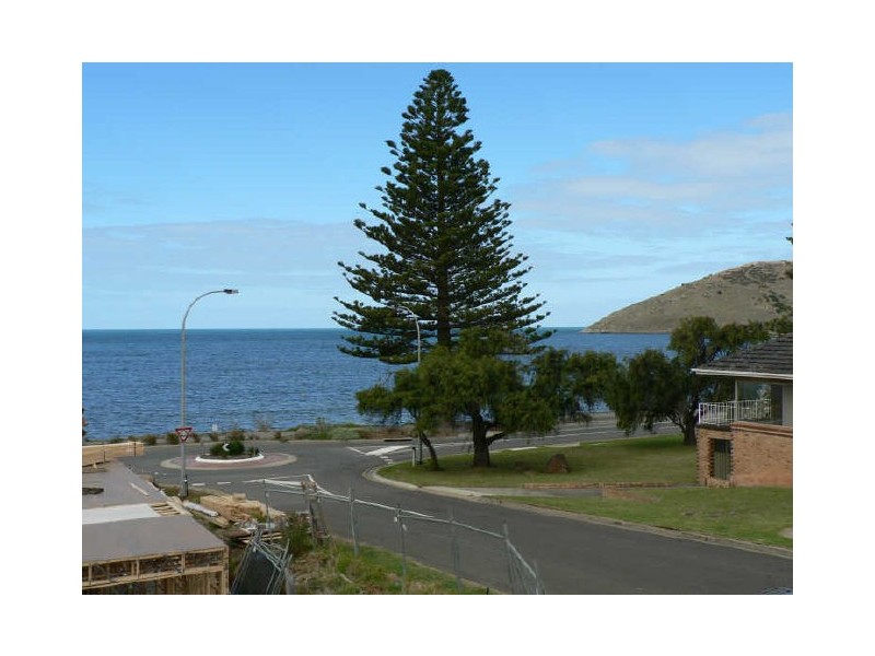 6 Nevin Avenue, Encounter Bay SA 5211