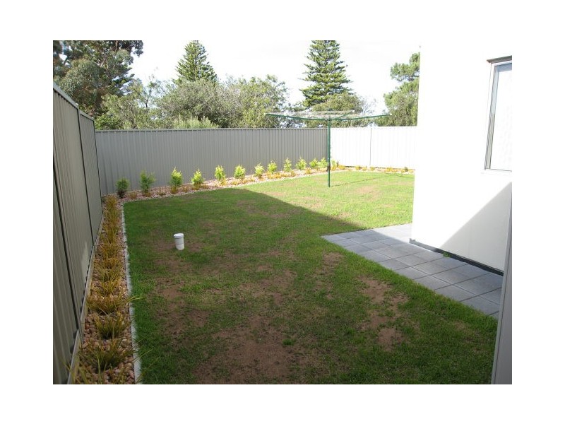 6 Nevin Avenue, Encounter Bay SA 5211