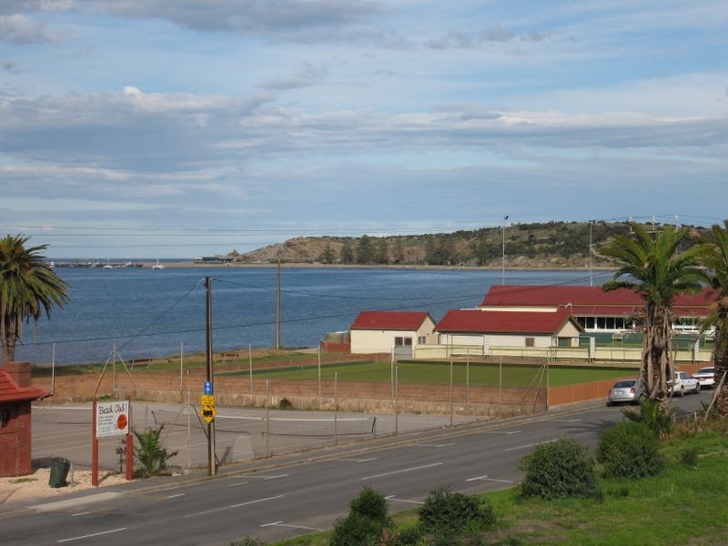 304/162 Hindmarsh Road, Victor Harbor SA 5211