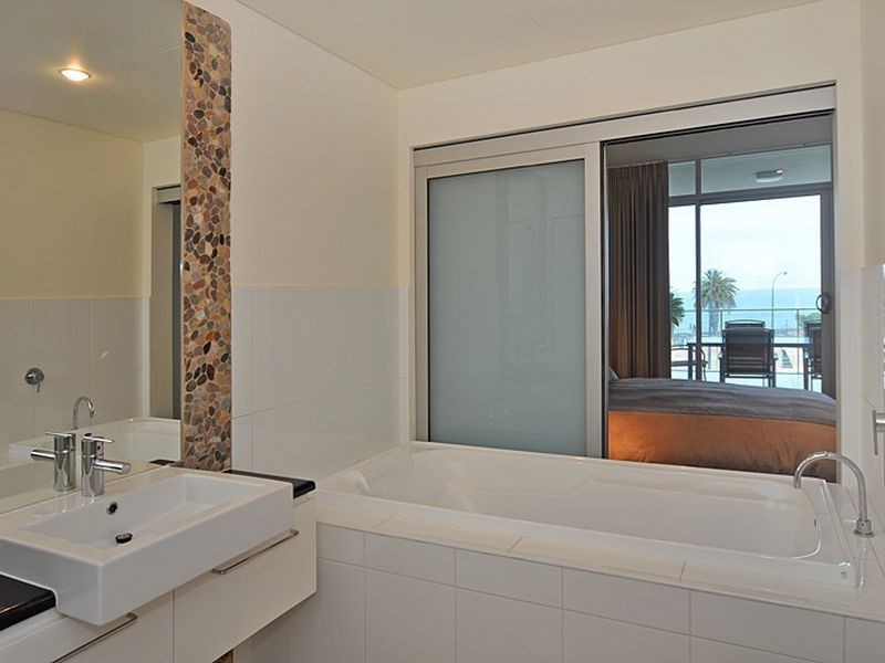 304/162 Hindmarsh Road, Victor Harbor SA 5211
