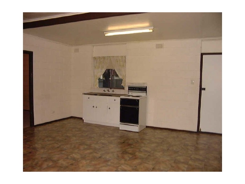 10 Oakham Street, Encounter Bay SA 5211