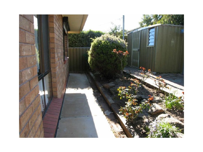2/15 Connell Street, Victor Harbor SA 5211