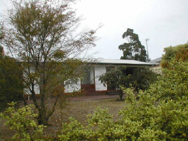 2 Oxford Road, Victor Harbor SA 5211