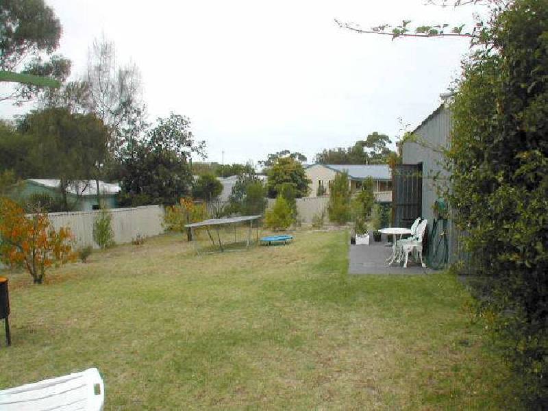 2 Oxford Road, Victor Harbor SA 5211