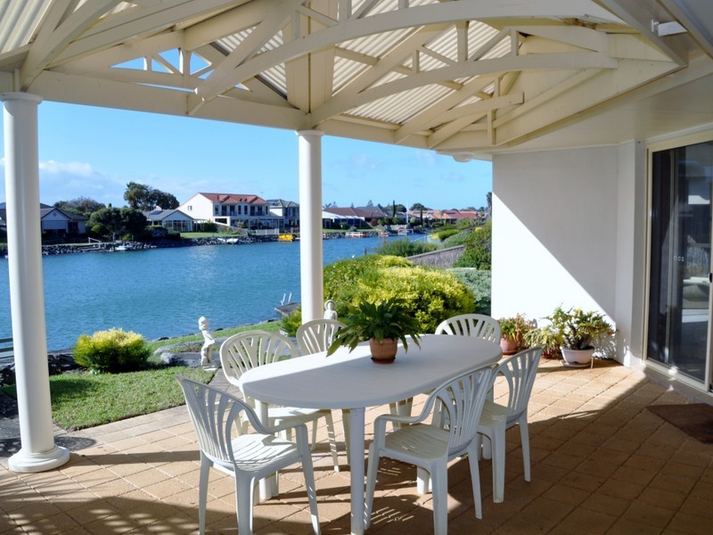 23 Lakeside Circuit, Encounter Bay SA 5211