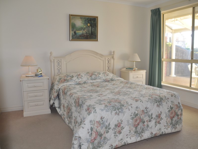 23 Lakeside Circuit, Encounter Bay SA 5211