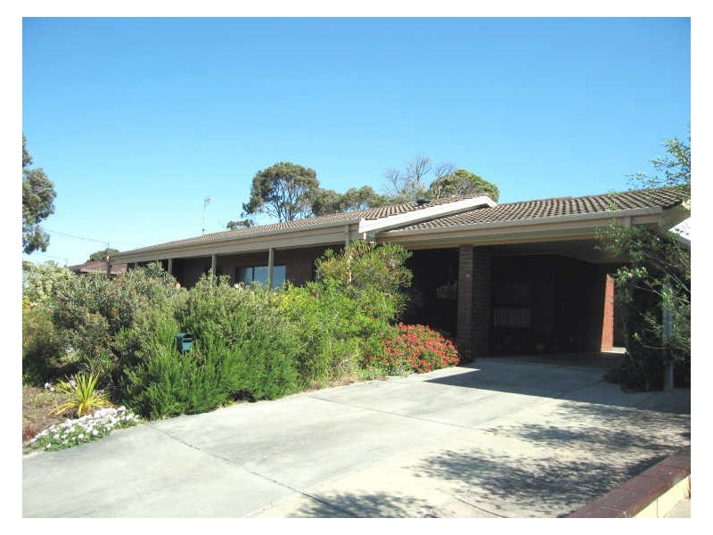 35 Renown Avenue, Victor Harbor SA 5211