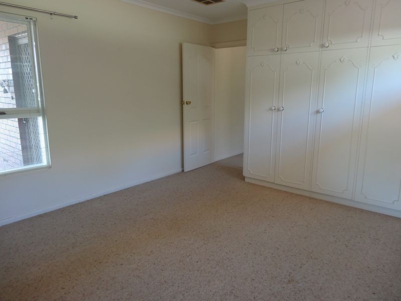 35 Renown Avenue, Victor Harbor SA 5211