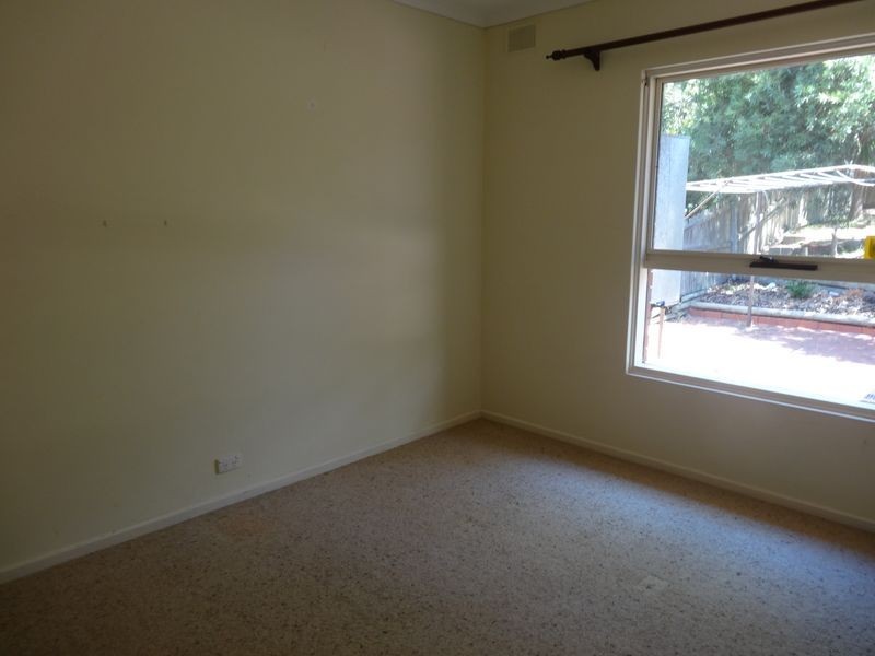 35 Renown Avenue, Victor Harbor SA 5211