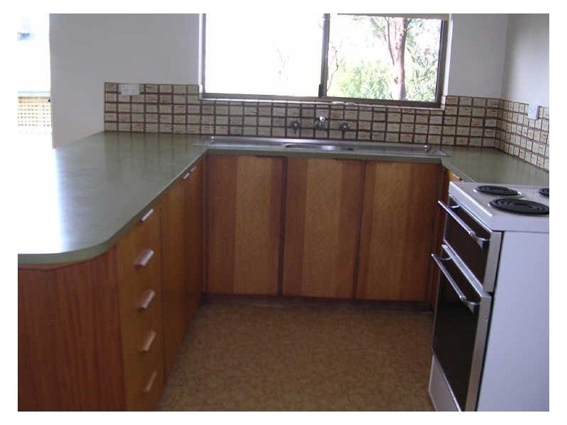 11 Hillview Road, Victor Harbor SA 5211