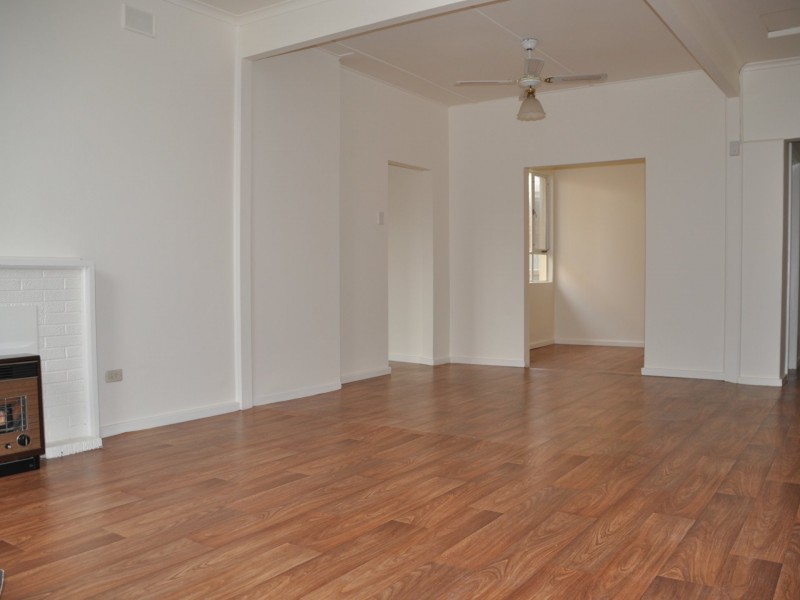 3 Leworthy Street, Victor Harbor SA 5211