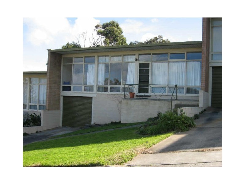 2/10 Adare Ave, Victor Harbor SA 5211