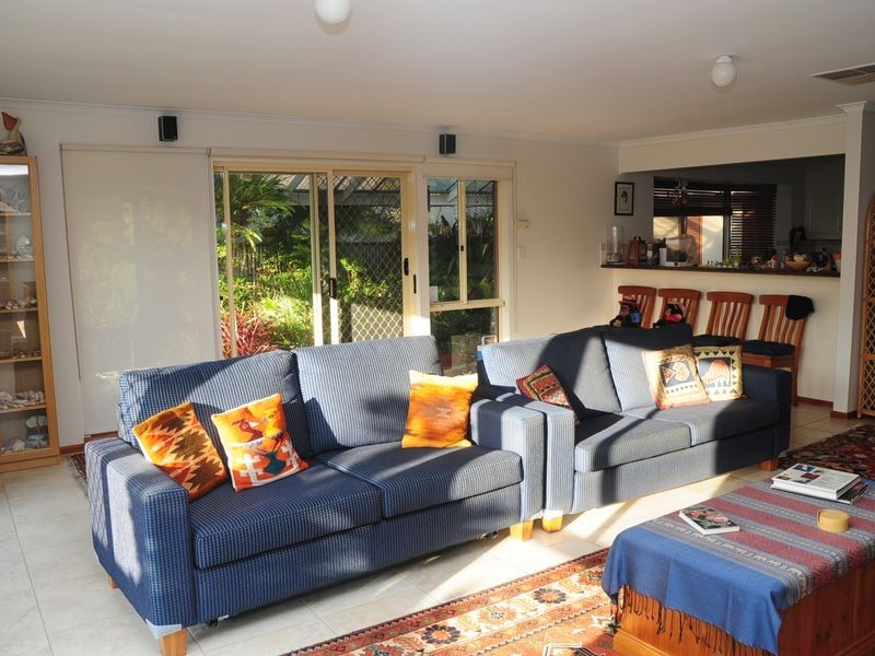 11 Russell Street, Encounter Bay SA 5211