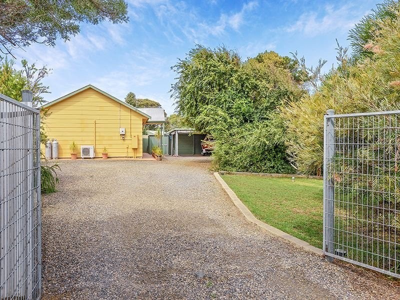 4 Lacrington Street, Goolwa Beach SA 5214