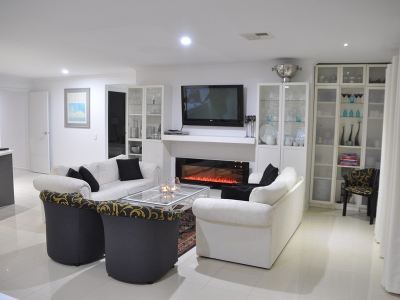 13 Cinema Court, Port Elliot SA 5212