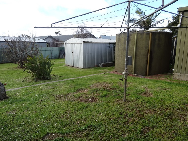 8 Pioneer Avenue, Port Elliot SA 5212