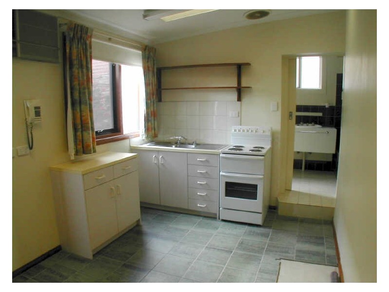 10 Railway Terrace, Victor Harbor SA 5211