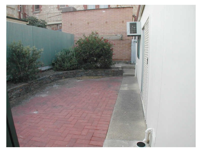 10 Railway Terrace, Victor Harbor SA 5211