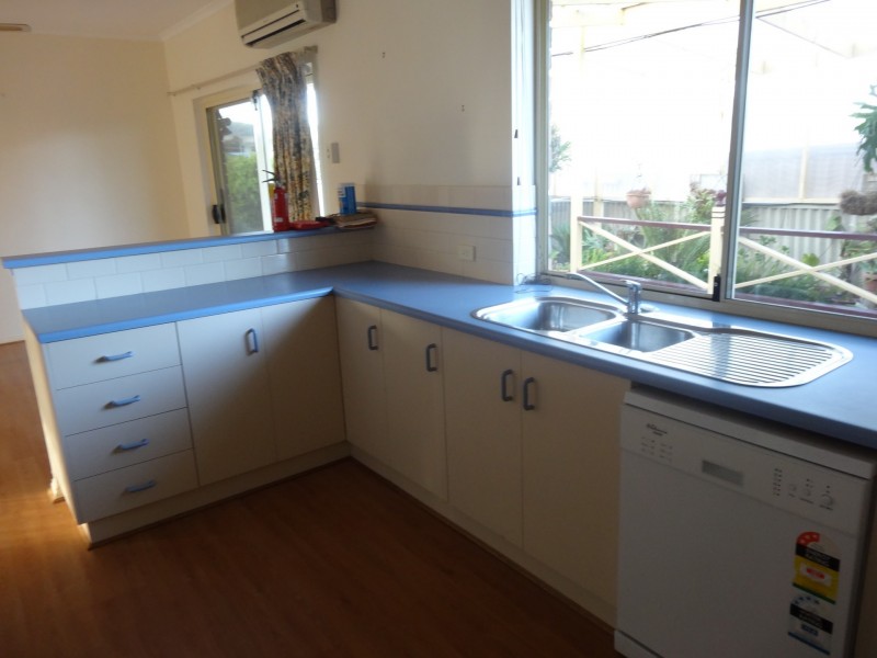 2 Manly Grove, Hayborough SA 5211