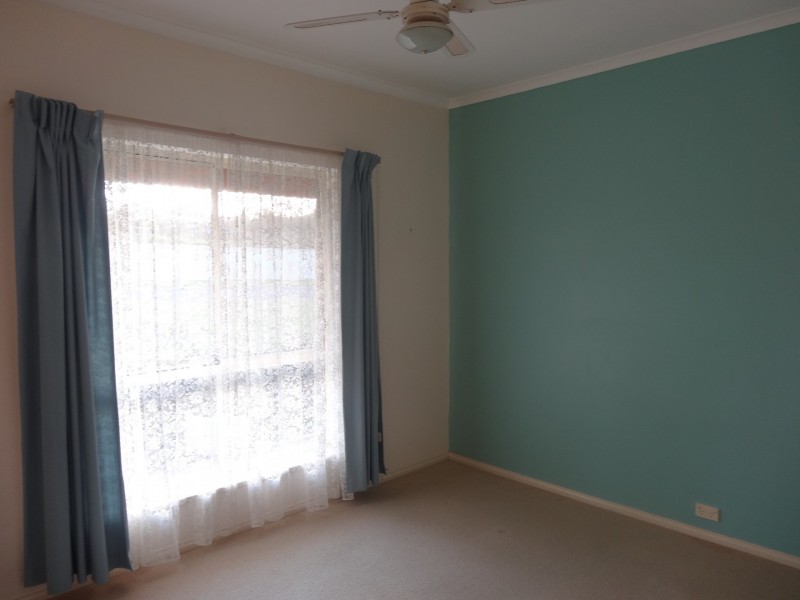 2 Manly Grove, Hayborough SA 5211