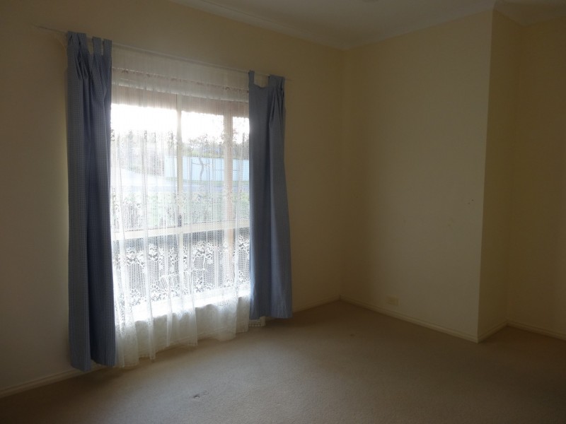 2 Manly Grove, Hayborough SA 5211