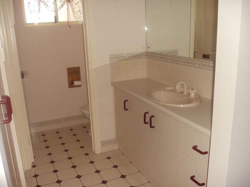 2 Manly Grove, Hayborough SA 5211