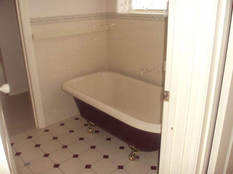 2 Manly Grove, Hayborough SA 5211