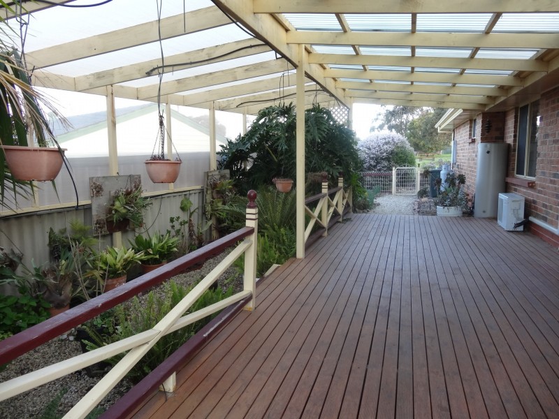 2 Manly Grove, Hayborough SA 5211