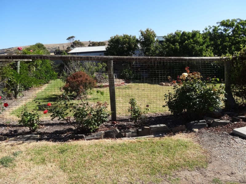 2 Manly Grove, Hayborough SA 5211