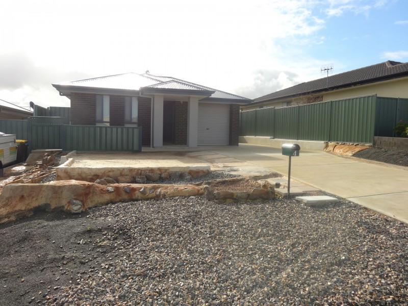 4 Palm Court, Mccracken SA 5211