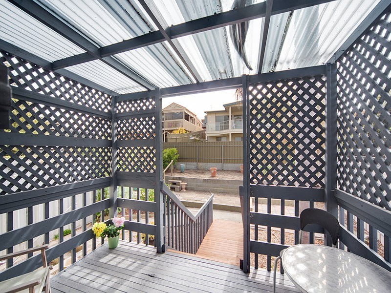 21 Swain Road, Victor Harbor SA 5211