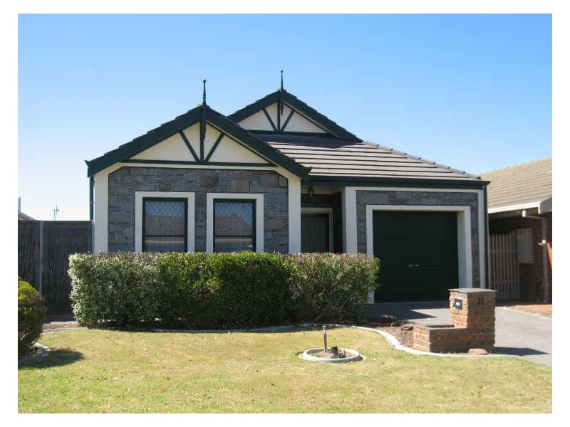 21 Matthew Flinders Drive, Encounter Bay SA 5211