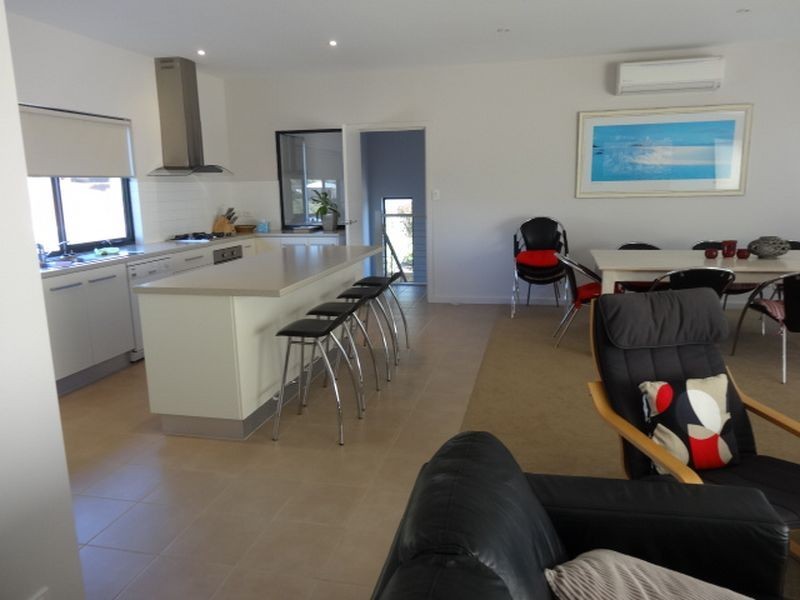 10 Olivebank Crescent, Encounter Bay SA 5211