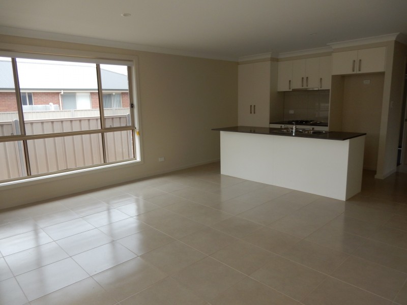 19 Princes Royal Parade, Hindmarsh Island SA 5214