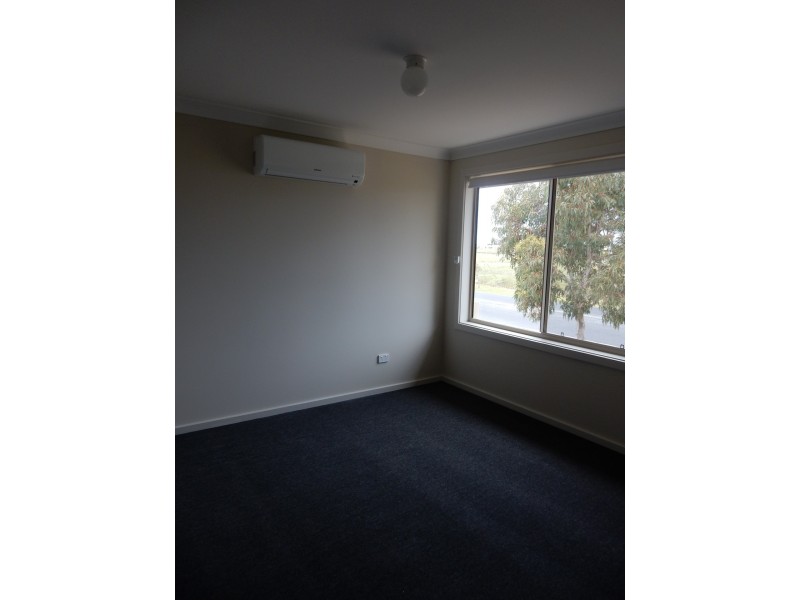 19 Princes Royal Parade, Hindmarsh Island SA 5214