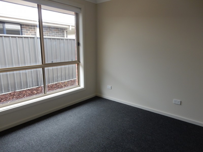 19 Princes Royal Parade, Hindmarsh Island SA 5214