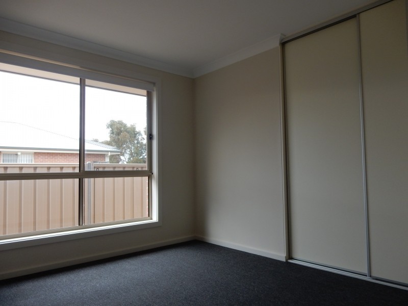 19 Princes Royal Parade, Hindmarsh Island SA 5214