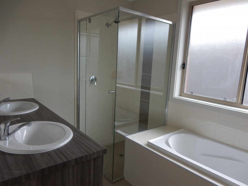 19 Princes Royal Parade, Hindmarsh Island SA 5214