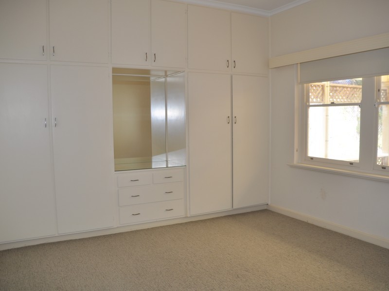 85 Crozier Road, Victor Harbor SA 5211