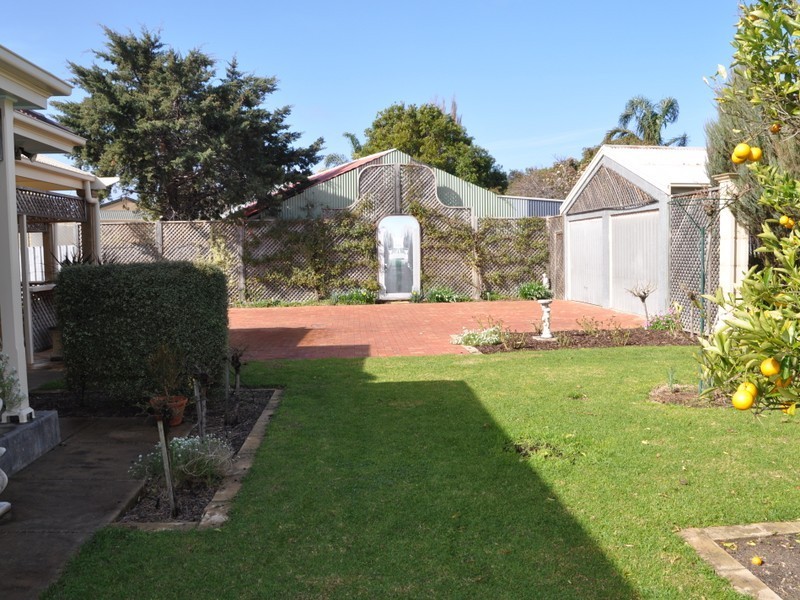 85 Crozier Road, Victor Harbor SA 5211