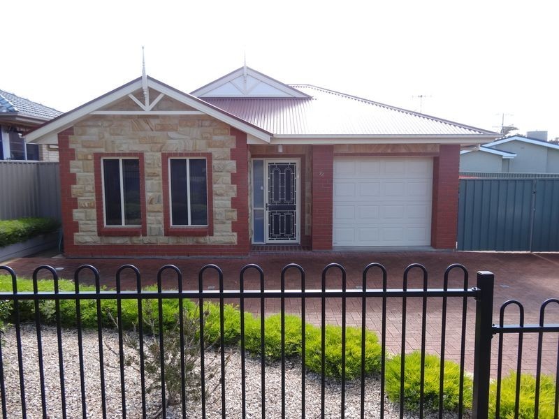 72 Seaview Road, Victor Harbor SA 5211