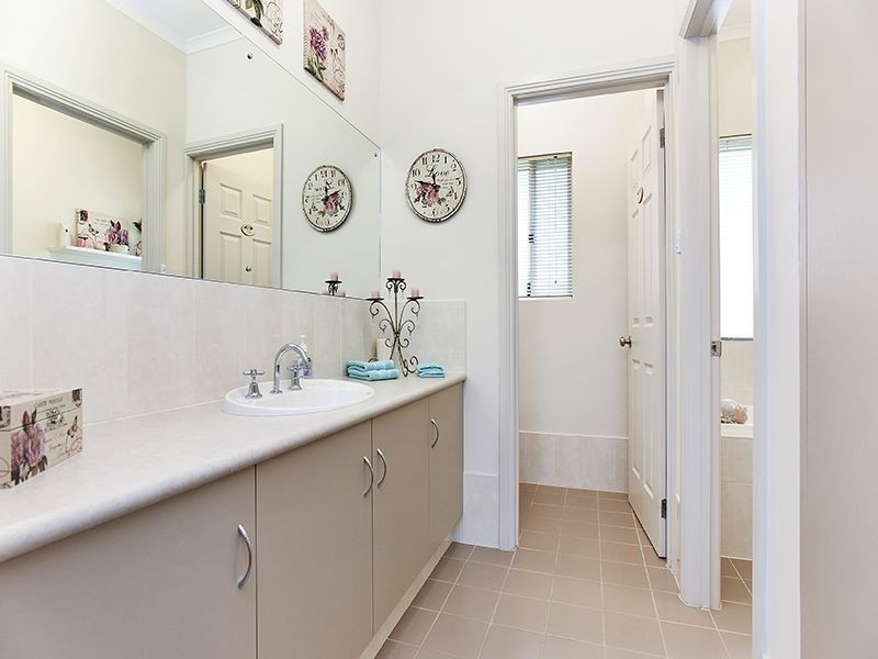 72 Seaview Road, Victor Harbor SA 5211