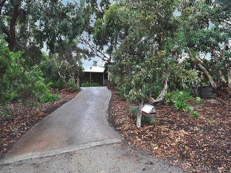 18 Altman Ave, Victor Harbor SA 5211