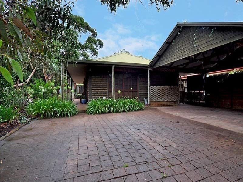 18 Altman Ave, Victor Harbor SA 5211